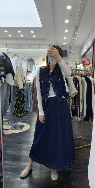 春夏新品牛仔马甲底裙打底衫三件套套装女高档高雅小清新显瘦网红