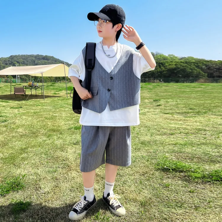 男童短袖套装2025新款洋气中大童薄款衣服夏装痞帅男孩假三件套潮
