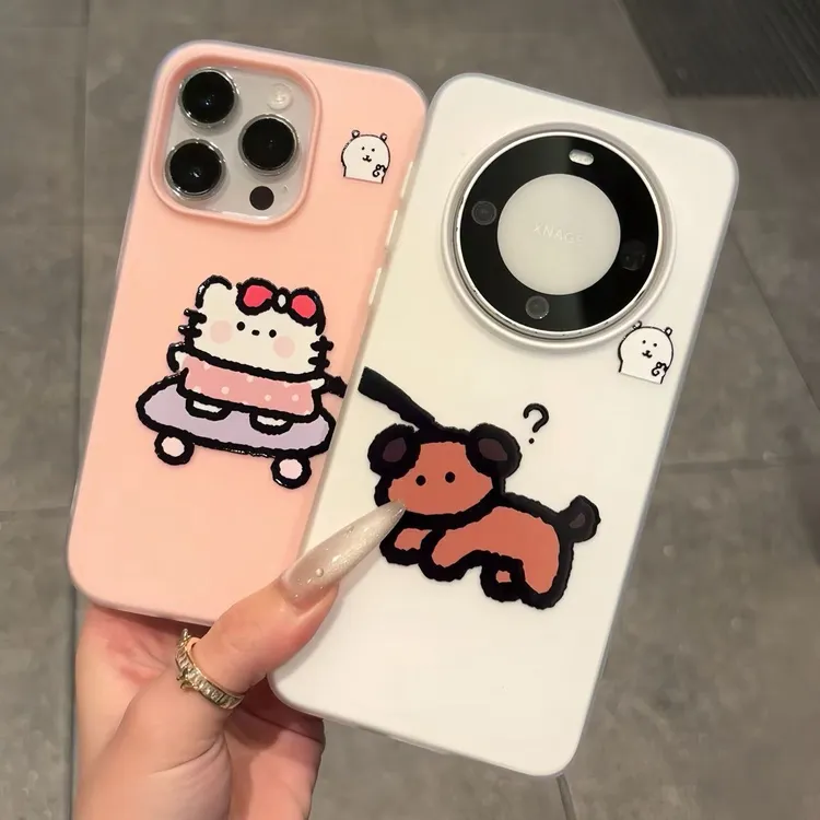 滑板凯蒂牵狗情侣适用苹果16手机壳iPhone15华为vivo小米14oppo套