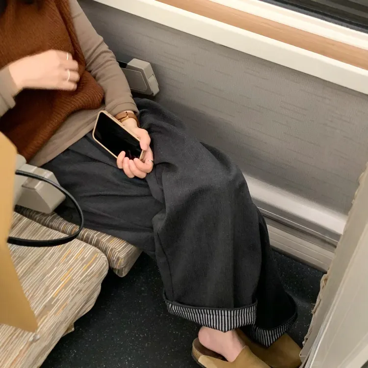 灰色慵懒感休闲裤女秋季胖mm韩版显瘦拼接人字纹卷边直筒毛呢裤子