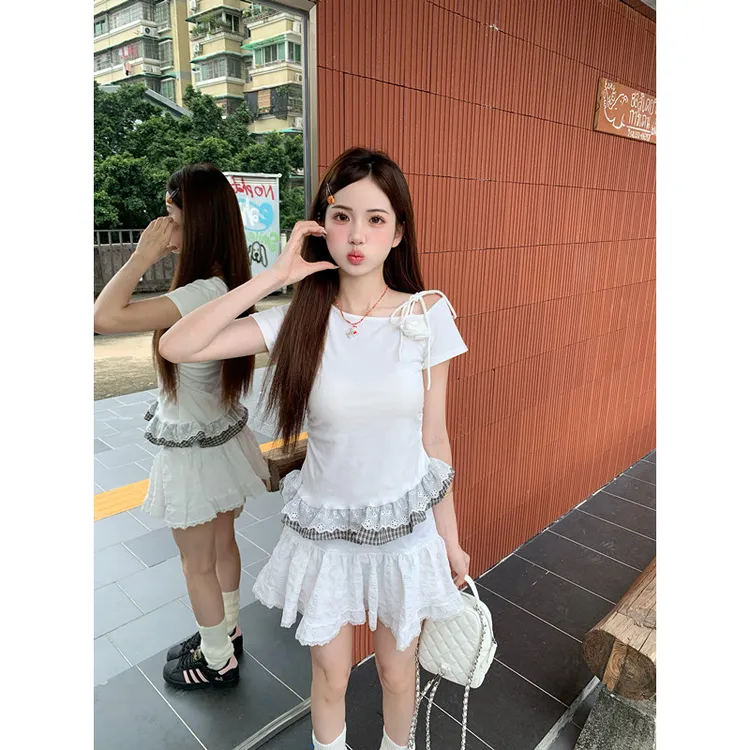 大码胖m斜肩短袖不规则设计感下摆拼接蕾丝花边芭蕾风T恤上衣