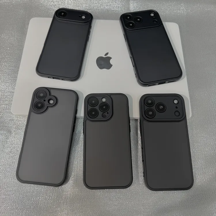 雅天立简约纯色磨砂黑适用苹果17promax手机壳iPhone16/15/14套13