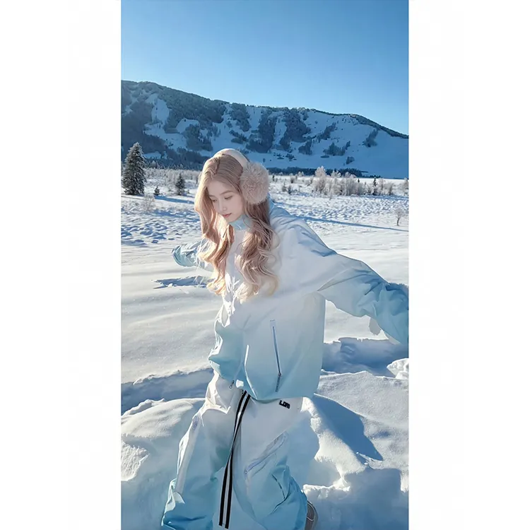 芙沿渐变蓝色滑雪服套装女2025秋冬新款防风防水防寒单板情侣雪衣
