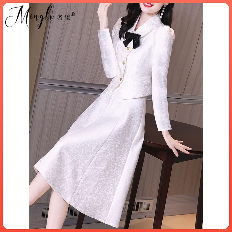 秋季新款a字半身裙富家千金奶乖甜套装裙蝴蝶结外套两件套连衣裙