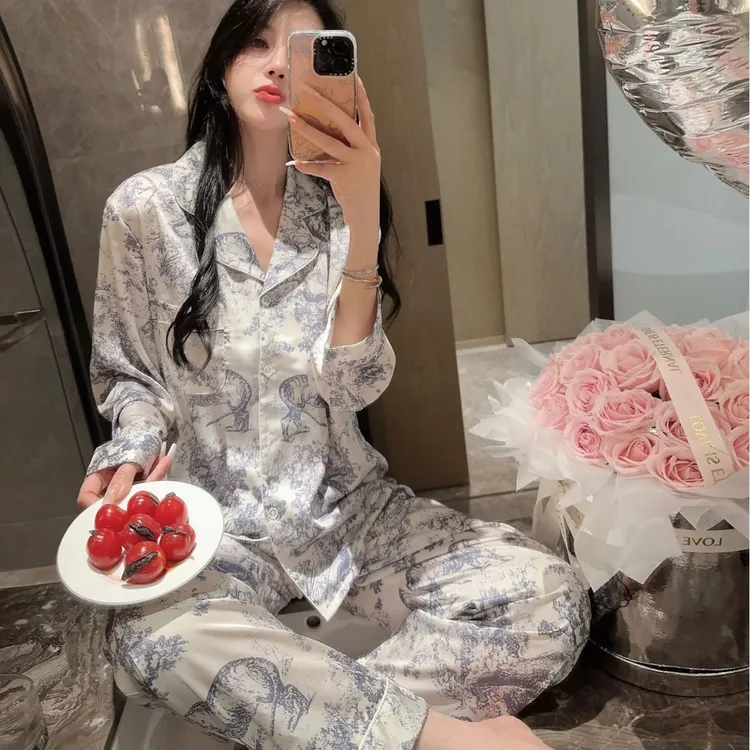 睡衣女春秋季高级感2025年新款长袖显瘦舒适家居服两件套可外穿