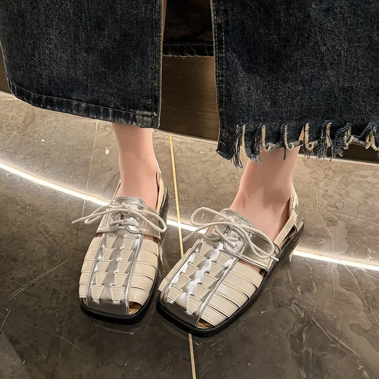 2024新款编织镂空软底罗马凉鞋女复古小众女鞋方头系带包头凉鞋女