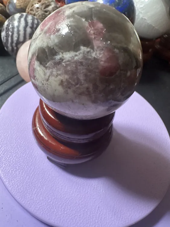 梅花碧西球家居摆件5到6厘米规格大小 