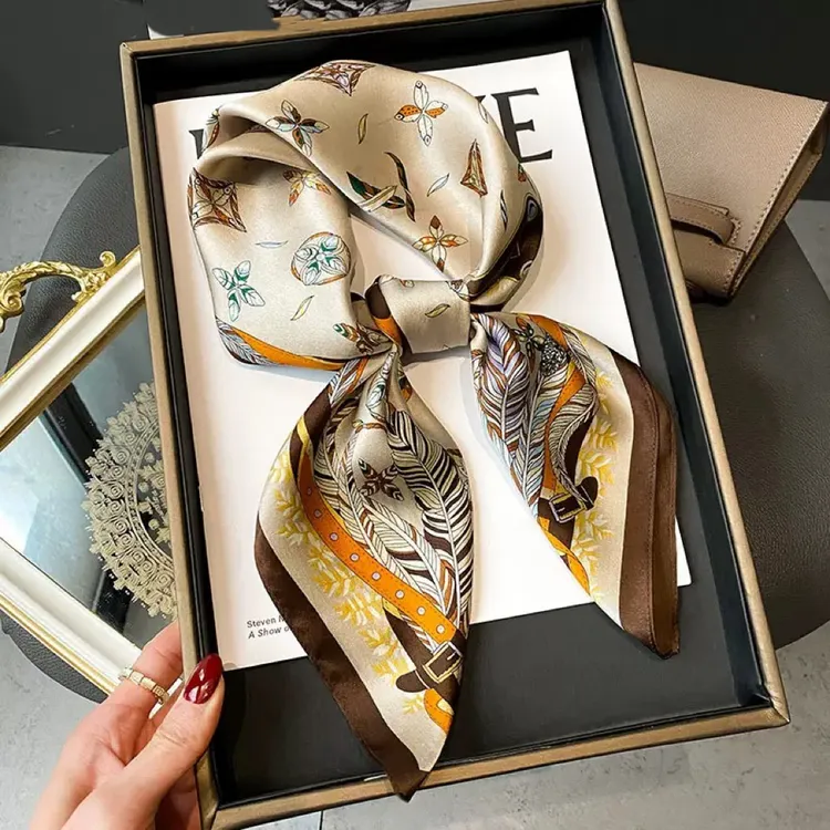 真丝桑蚕丝妈妈丝巾三八节送礼春夏新款百搭洋气披肩时尚领巾