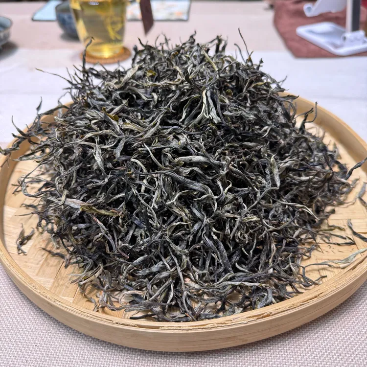 2025年云南普洱茶春茶老班章 班盆 贺开 曼西良古树头采20克/散茶