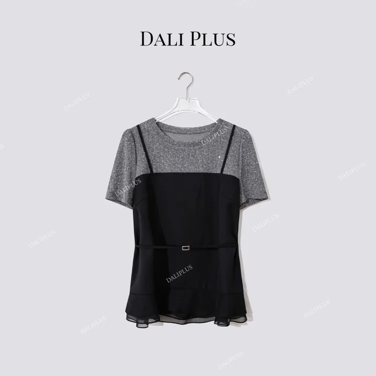 DALI PLUS“假两件黑灰闪烫钻”可调节收腰收腰T恤-D5XH0062