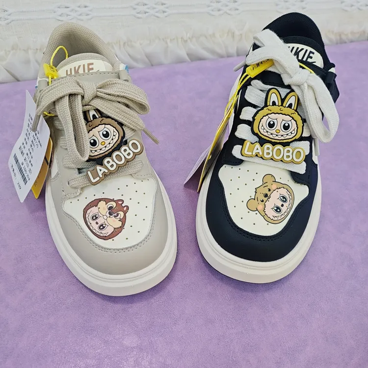 秋季新款男女童夜光板鞋鞋子儿童拉布布轻便舒适防滑耐磨时尚百搭