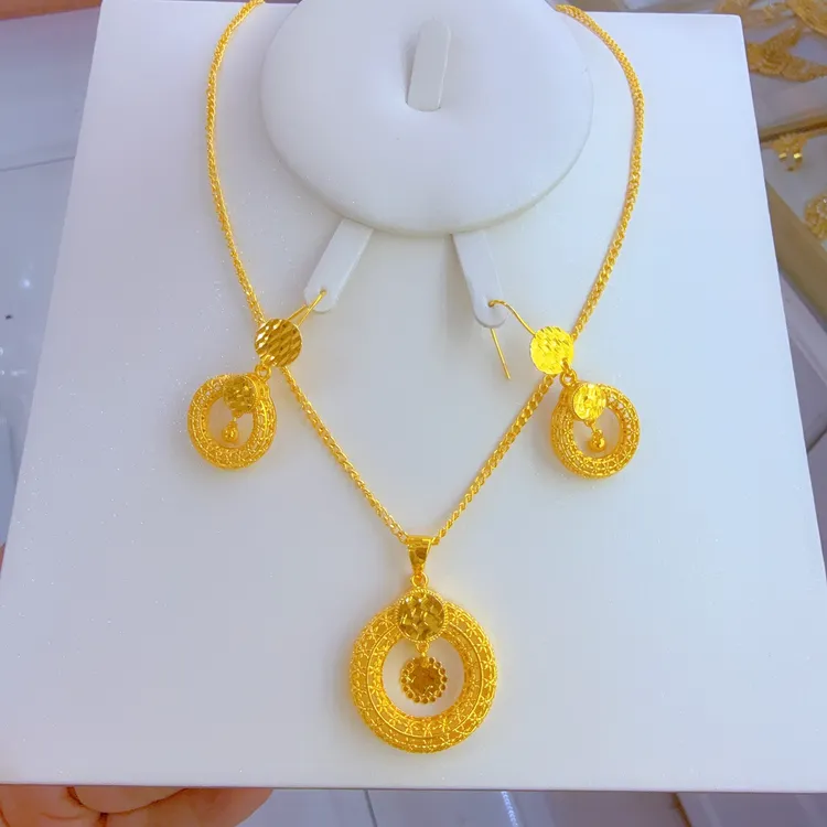 铜合金亚克力项链 新款时尚金子同款气质百搭个性项链耳环首饰