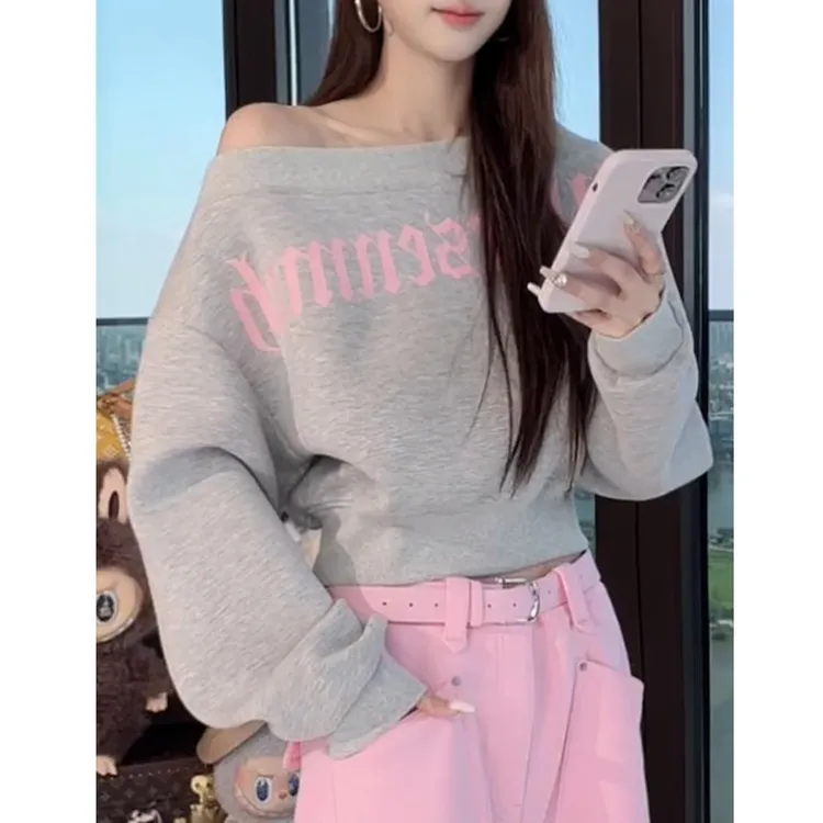 慵懒风字母印花一字肩卫衣女2025秋季新款设计感时尚百搭宽松上衣