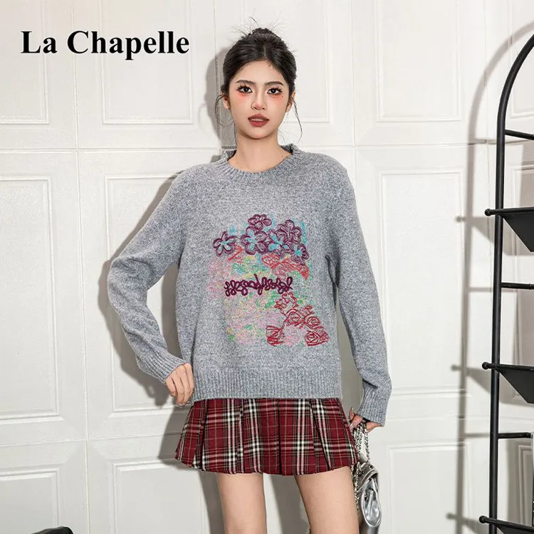 拉夏贝尔秋冬毛衣手勾提花甜美针织衫女温柔软糯百搭圆领套头上衣