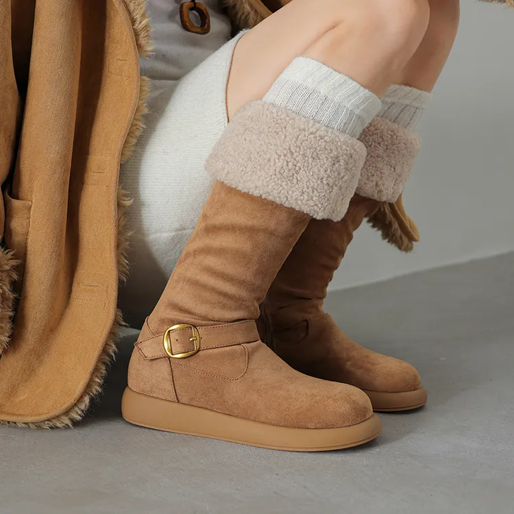 冬季雪地靴女保暖舒适高筒靴子加绒加厚棉鞋厚底长筒靴大码41-43