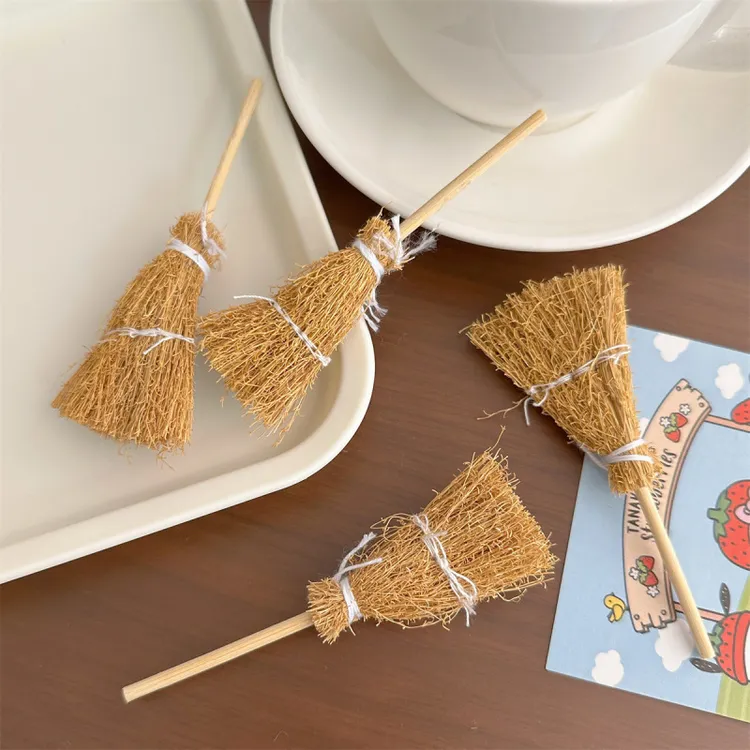 搞怪创意仿真扫把鸭嘴夹少女童微缩仿真食玩迷你扫把扫帚