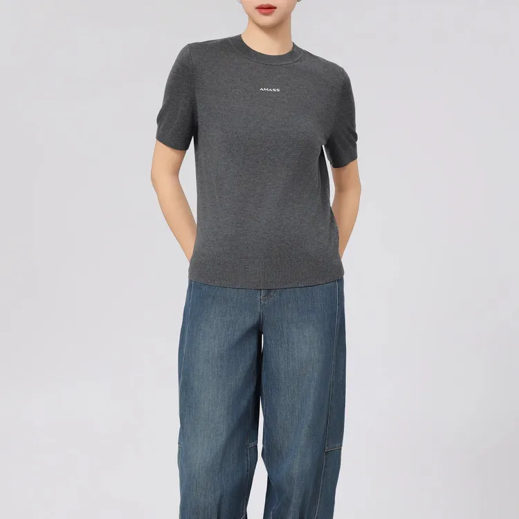 阿玛施AMASS经典字母灰色遮肉显瘦轻薄桑蚕丝短袖针织衫女538053