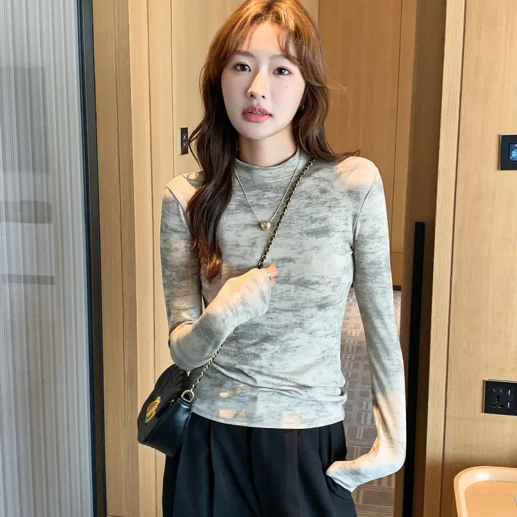 半高领迷彩打底衫女内搭秋冬季新款洋气修身外穿T桖长袖上衣