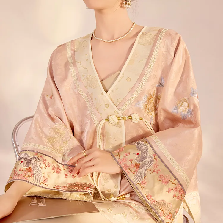 复古国风重工刺绣上衣新中式时尚气质感宽松盘扣长袖外套女 N2083