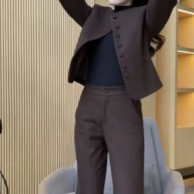 时尚简约气质单排扣圆领夹棉衣外套阔腿裤遮肉