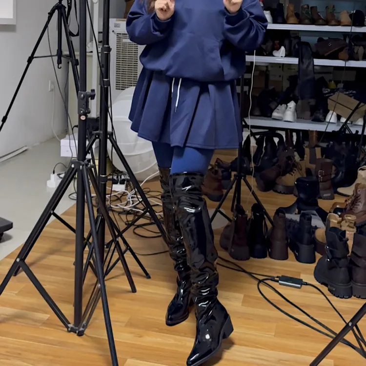 9120-1 两穿尖头过膝靴女粗跟高跟堆堆靴黑色长筒靴骑士长靴