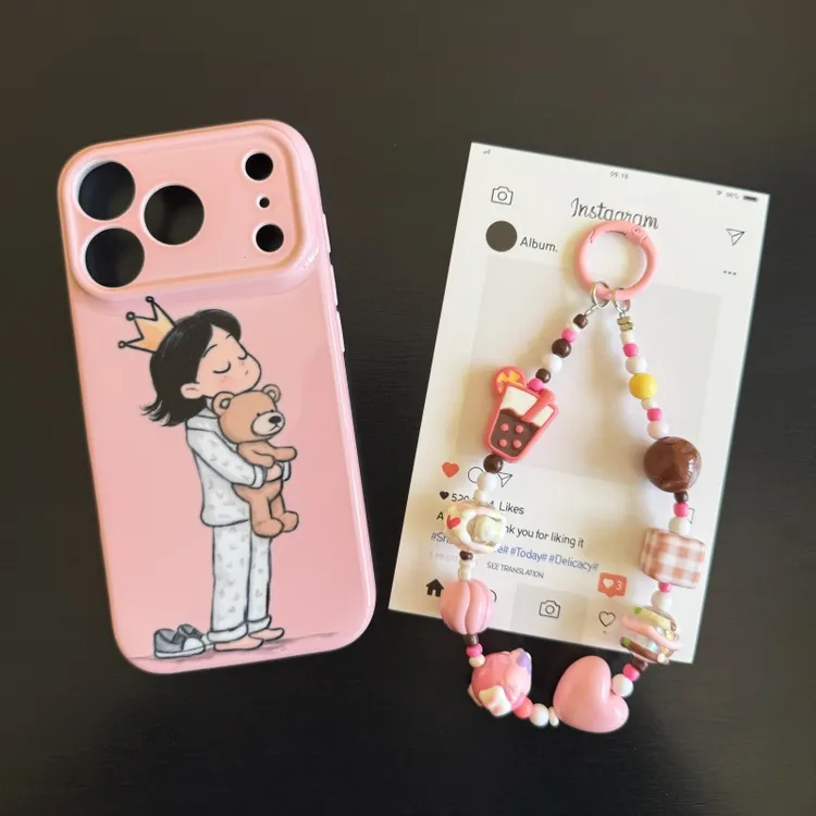 抱小熊女孩菲林软壳适用苹果17promax手机壳16华为vivo小米oppo15