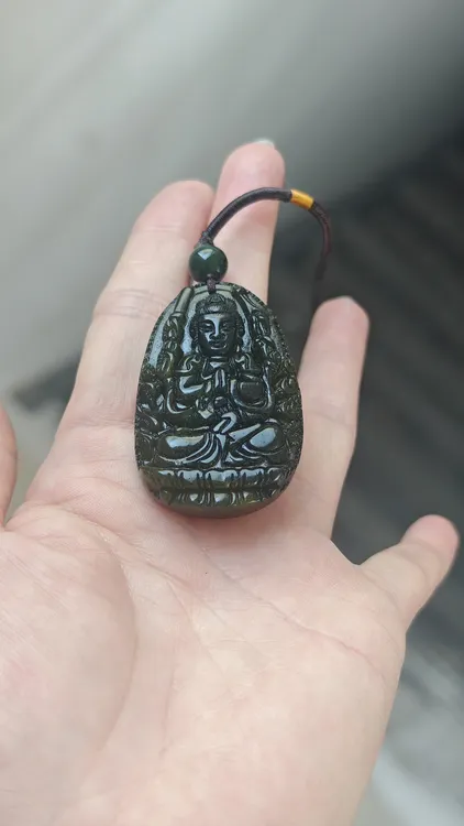 泰山玉属相鼠的守护神千手观音双色冰料带金星尺寸4.8*3.1*1