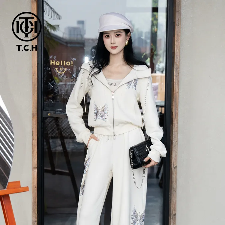 TCH（俩件套）私服秋冬烫钻工艺淑女百搭套装T75C07E1030轻奢tch