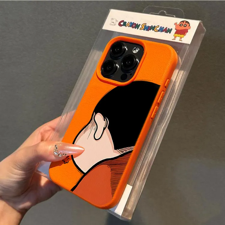 叹气小新背影适用苹果16p/15手机壳iPhone14promax13荔枝纹12防摔
