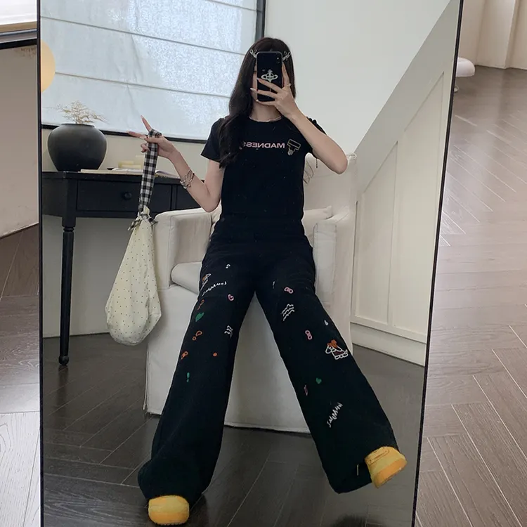 重工童趣刺绣牛仔背带裤女款2025炸街潮款裤子显瘦宽松直筒阔腿裤