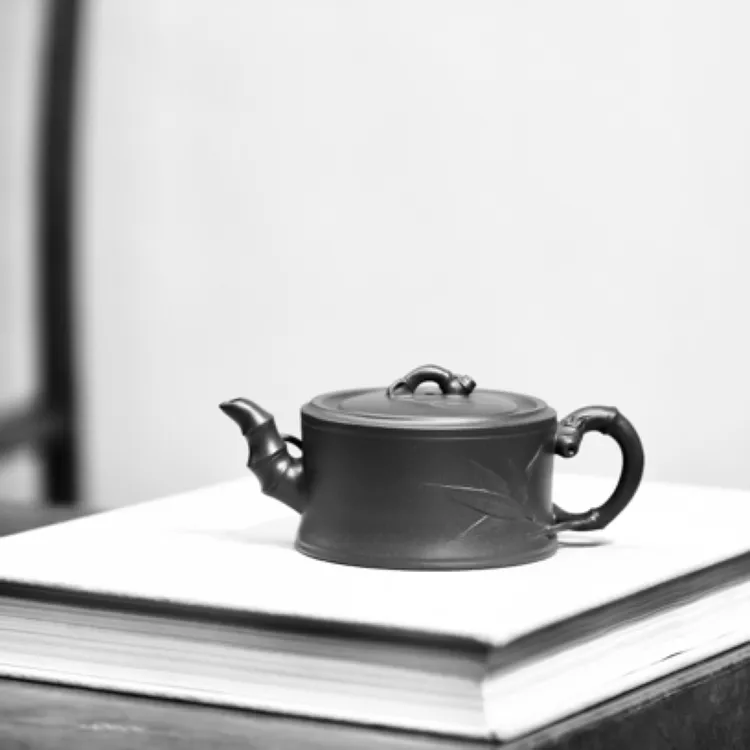 一品竹段·精品茶器            /容量240cc/一厂紫泥 