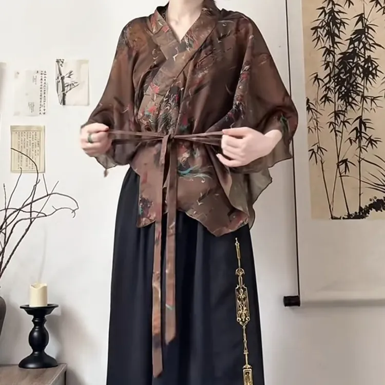 新中式国风碎花屁帘女早秋季显瘦设计披肩感系带雪纺衫