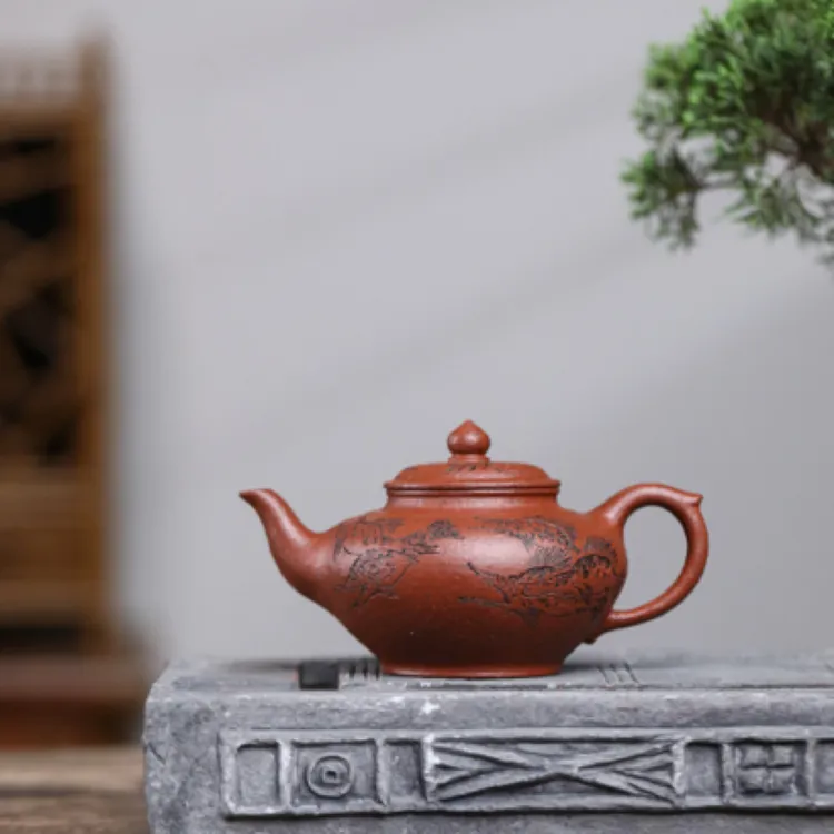 《笑樱》 国家级工艺美术师 鲍玉华 装饰：李玮 250cc