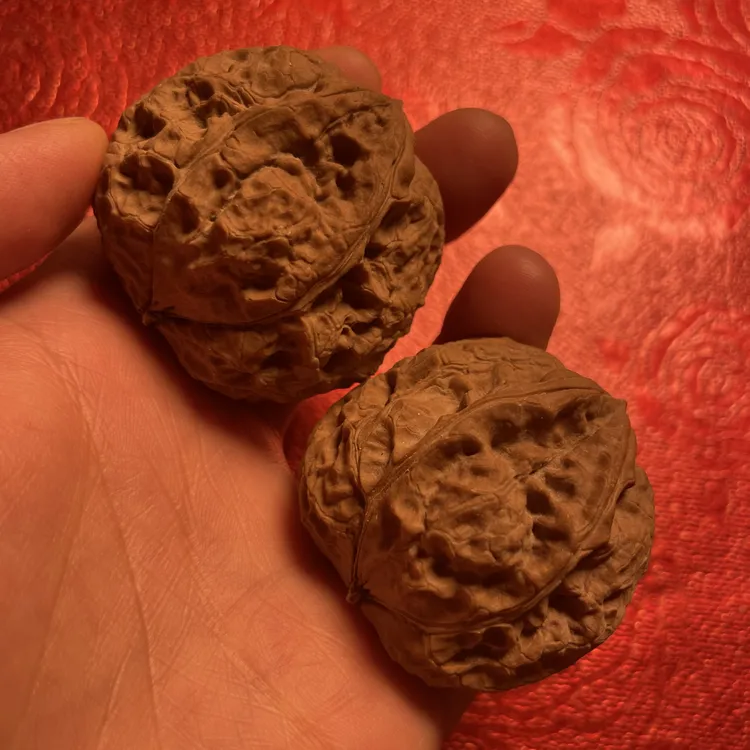 精品盘玩核桃适合收藏把玩的手把件