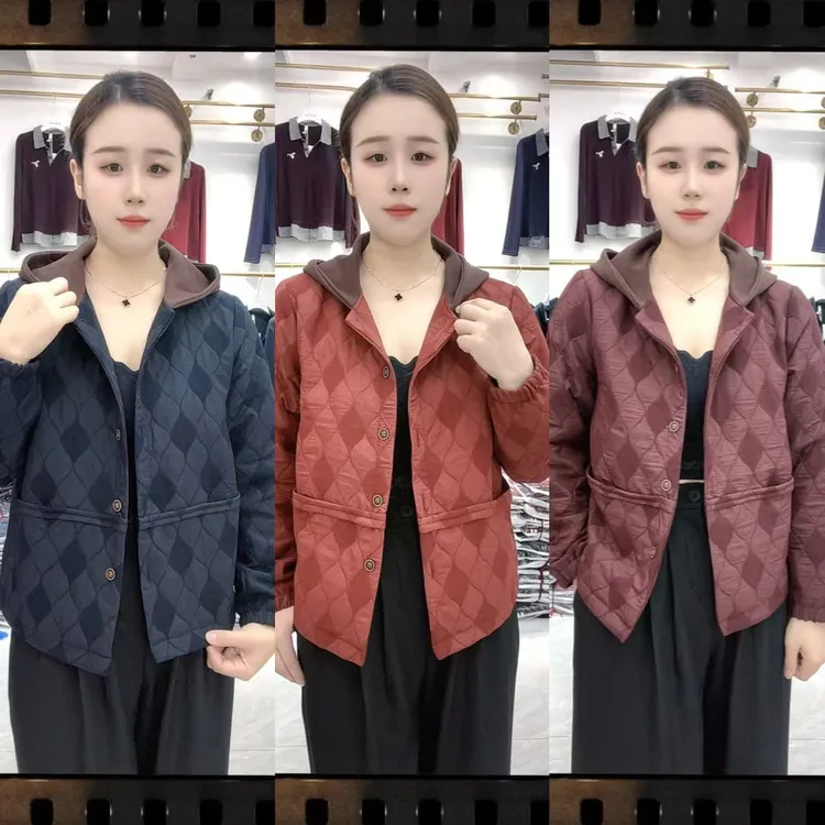 中老年女士秋季红色休闲夹克小个子妈妈装