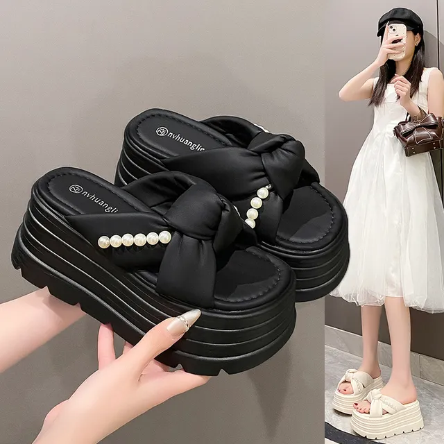 8cm厚底珍珠拖鞋女时尚外穿2025夏季新款轻便增高小个子松糕凉拖