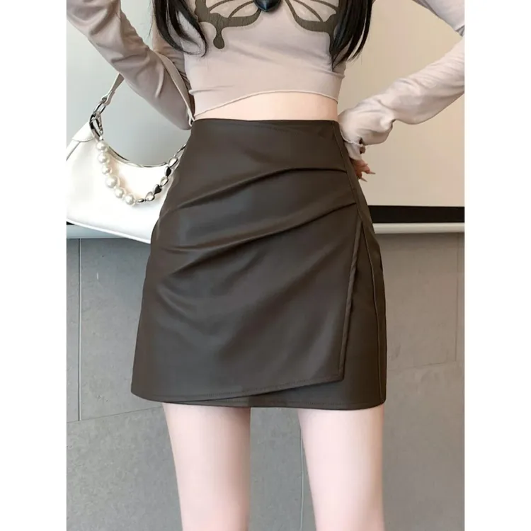 咖色不规则褶皱PU皮半身裙女秋冬季高腰气质a字裙防走光包臀短裙