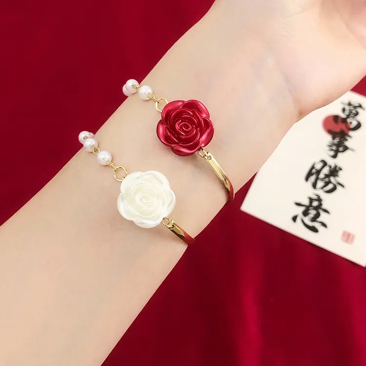 结婚礼手环伴娘手腕花新娘姐妹团手花手链简约高级伴手礼婚庆用品