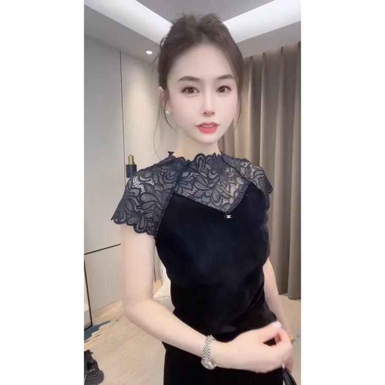 时尚半高领蕾丝拼接丝绒显瘦百搭透气镂空短袖上衣