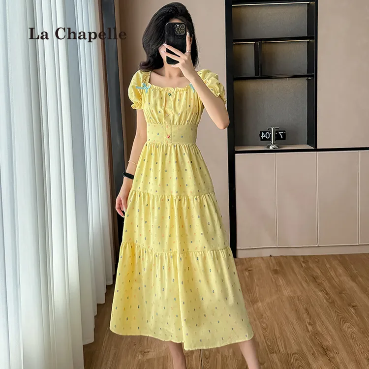 拉夏贝尔夏季方领高级泡泡袖连衣裙女显瘦收腰减龄法式波点公主裙