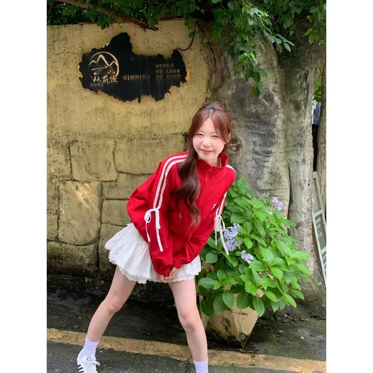 的学院风蝴蝶结设计长袖夹克2025年秋季新款拼接条纹棒球制服趋势