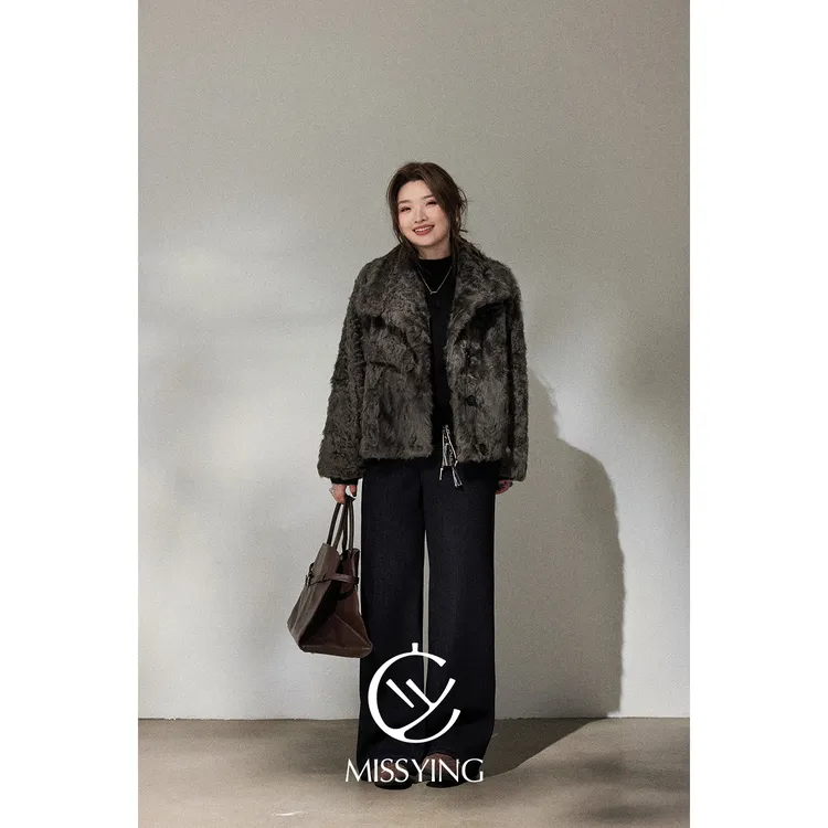 应小姐黑标【流动盛宴】微胖大码小湖羊皮草外套显瘦时尚设计感外套