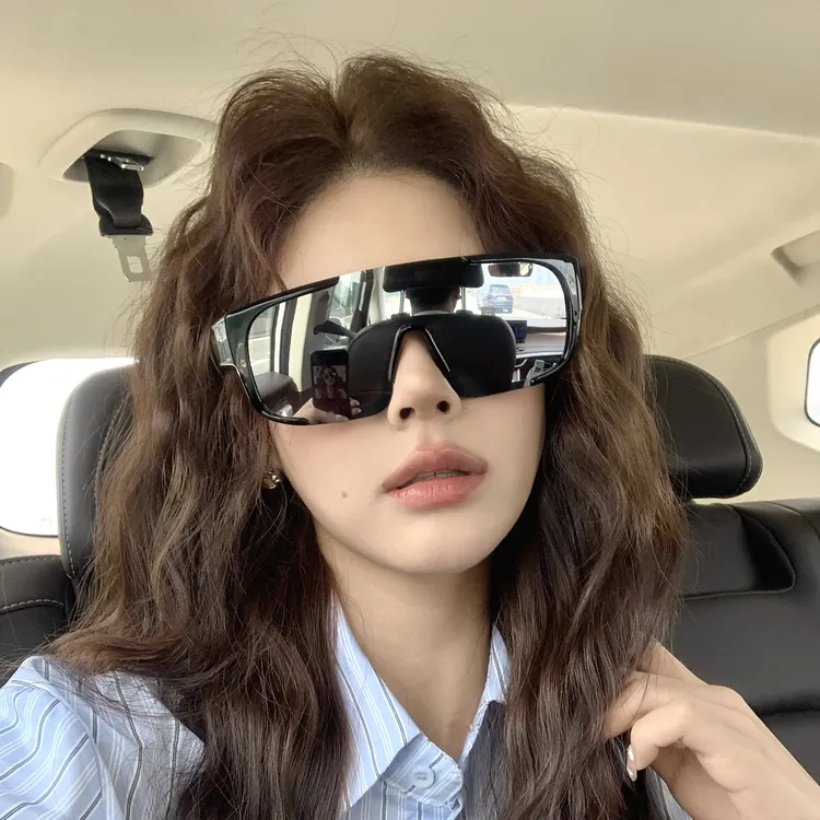 登山护目镜骑行防风雪地墨镜可套近视镜防紫外线爬雪山偏光太阳镜