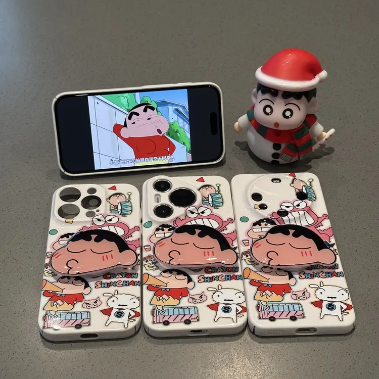 BANCA嘟嘟嘴小新支架适用苹果16/17手机壳华为P70oppo小米15vivo