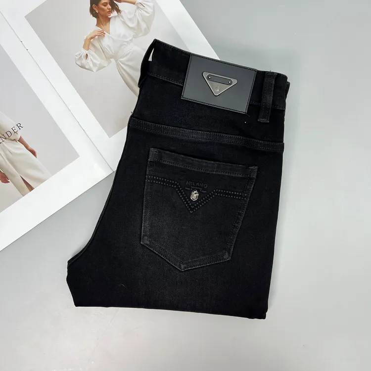 尚欧品2025秋季时尚简约百搭黑色男士牛仔裤弹力舒适修身小直筒裤