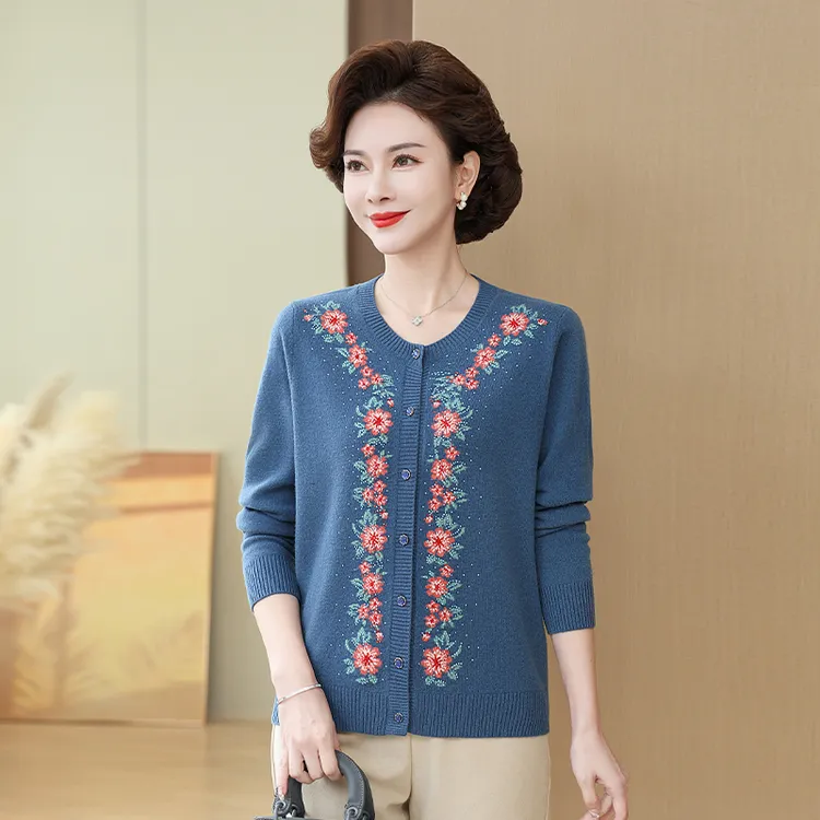 100%纯羊毛秋冬保暖毛衣圆领减龄新款洋气时尚针织全羊毛开衫