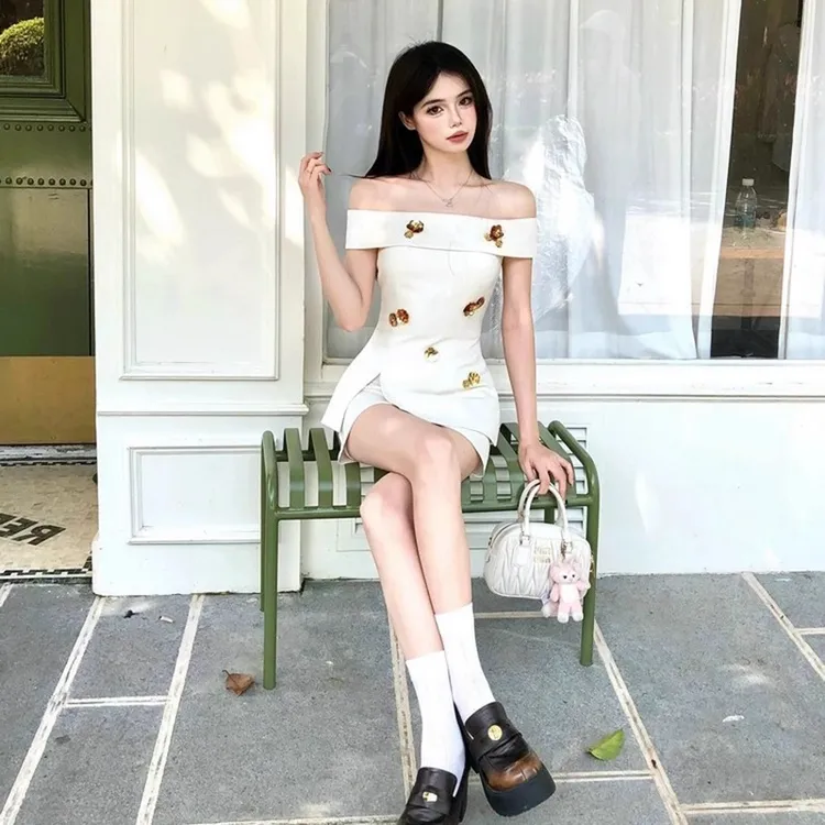 法式纯欲收腰修身一字肩开叉上衣女设计感小众半身短裙子套装夏季