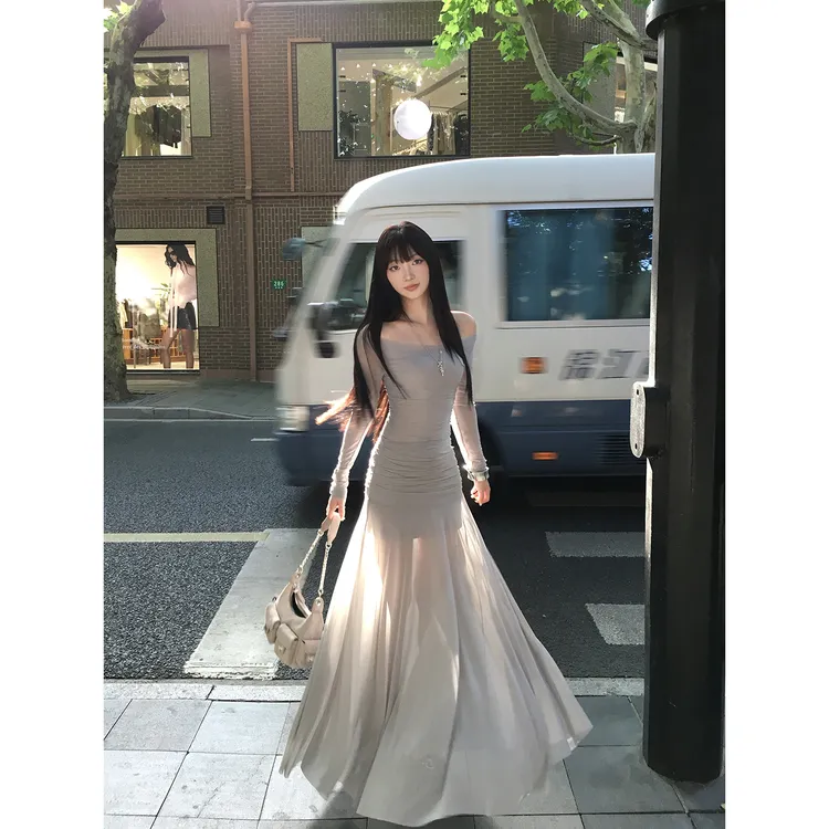 【下周六】女秋季灰色修身长袖上衣收腰网纱不规则长裙套装裙子