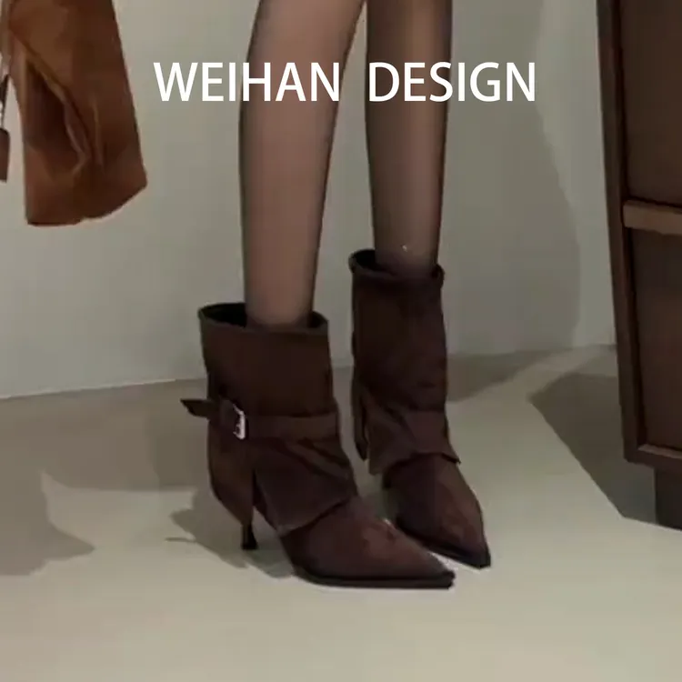 复古风尖头绒面裤管靴西部时装短靴女细跟大筒围显瘦皮带扣瘦瘦靴