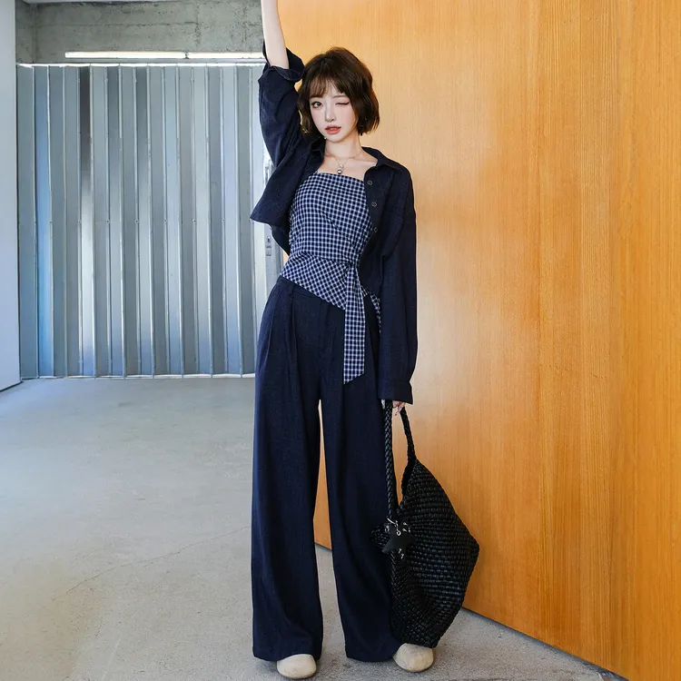 MIUCO简约翻领短款开衫上衣配格纹吊带+高腰直筒阔腿长裤